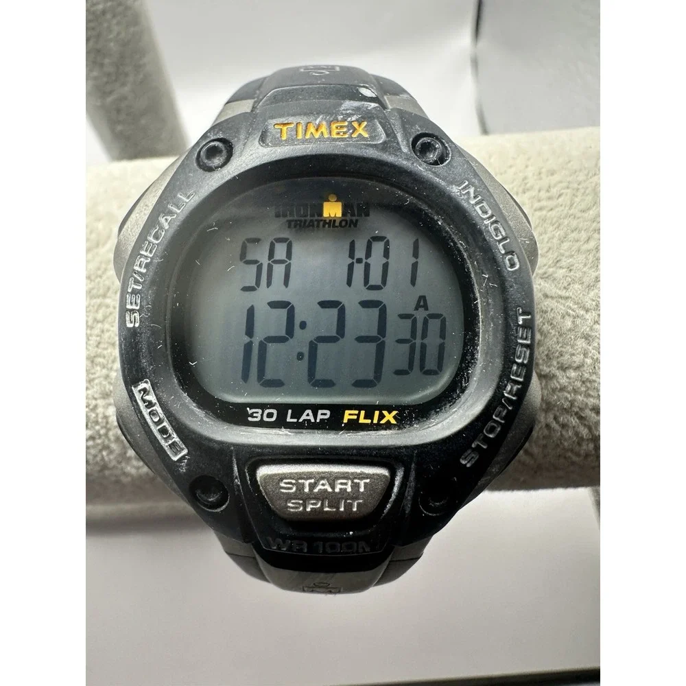 Timex 170 T4 Mens Watch New Battery Black 38MM 8